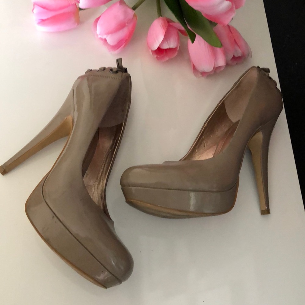 BCBGeneration Nude Emelie  Heels size 81/2